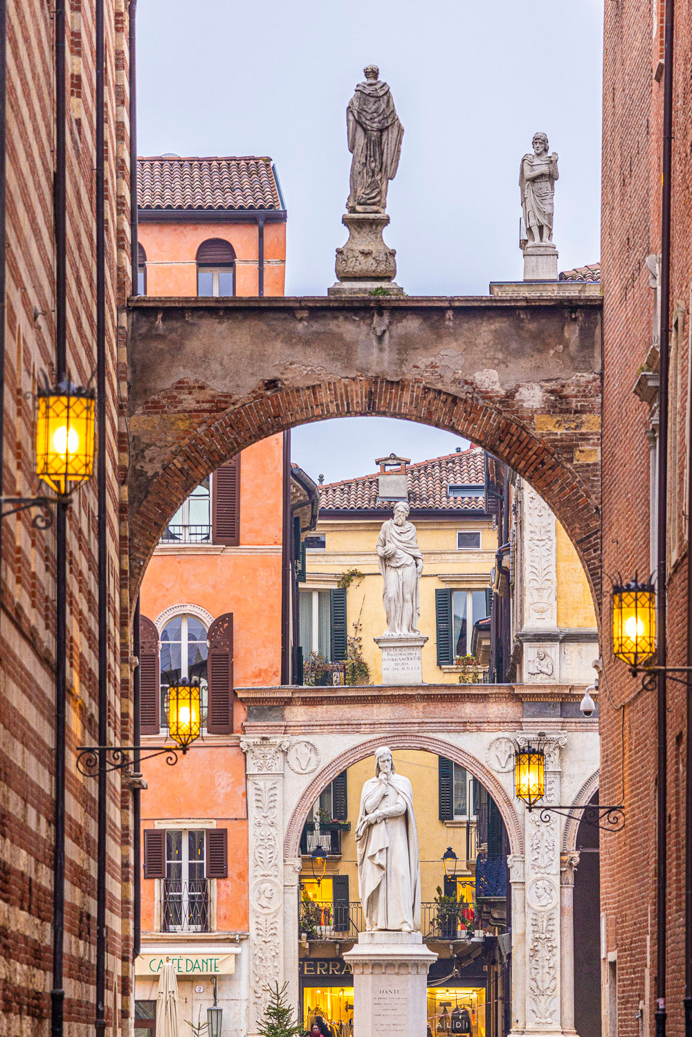 (0012) Verona Collection #07464